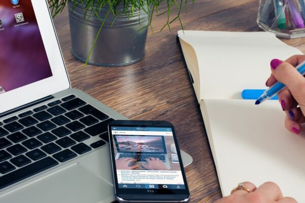 Freelancing vs. Full-Time Employment in Architectural Visualization: Which Path Should You Choose? Freelancing vs Full-Time Employment in Architectural Visualization